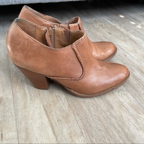 Jack Rogers Tan Cognac Oak Kyle Leather Booties - Picture 4 of 7